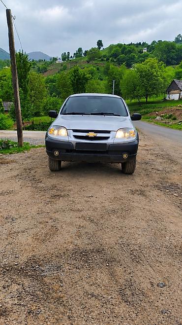 naxçıvan avto: Chevrolet Niva: 1.7 l | 2011 il 213000 km Ofrouder/SUV — 5