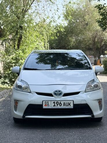 Toyota: Toyota Prius: 2012 г., 1.8 л, Автомат, Гибрид, Седан