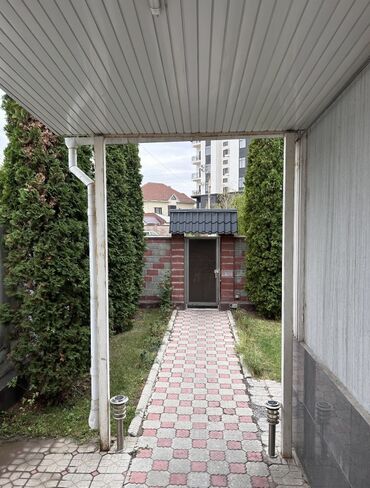 Долгосрочная аренда домов: 310 м², 9 комнат — 13