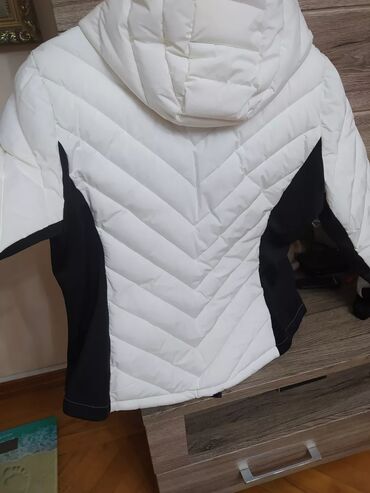 Пуховики и зимние куртки: Шикарная куртка, осень -зима,сидит отлично,худит,теплая — 17