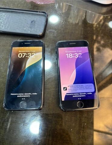 a 10 telefon: IPhone SE 2020, 64 GB, Black Titanium, Barmaq izi, Face ID