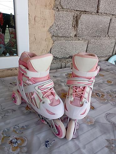 velosibet type 1: Uşaq üçün tənzimlənən inline konki cütü - Rəng: açıq çəhrayı-ağ - — 1