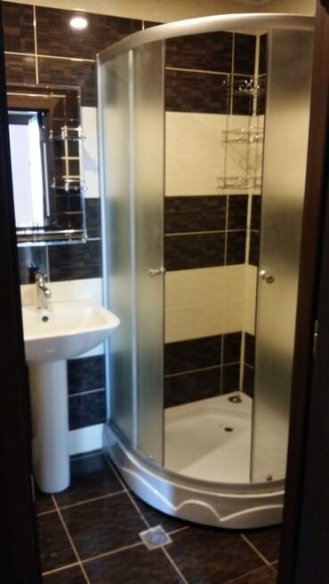 Uzunmüddətli kirayə mənzillər: 1 otaqlı mənzil – gündəlik rahatlıq üçün funksional planlama - Otaq — 1