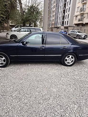 w211 салон: Mercedes-Benz E-Class: 2001 г., 3.2 л, Автомат, Седан — 4