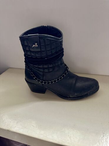 Çəkmələr: Çəkmə, Ölçü: 37, İşlənmiş — 14