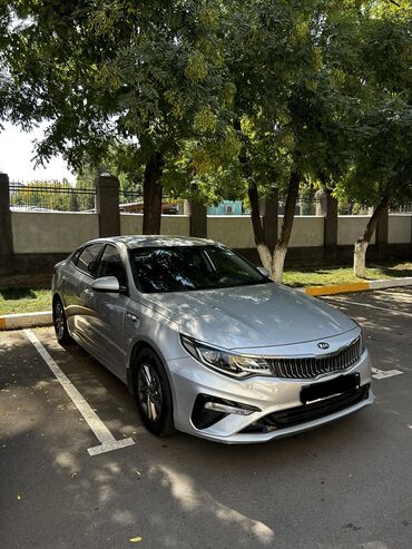 продаю kia k5: Kia K5: 2019 г., 2 л, Автомат, Газ, Седан