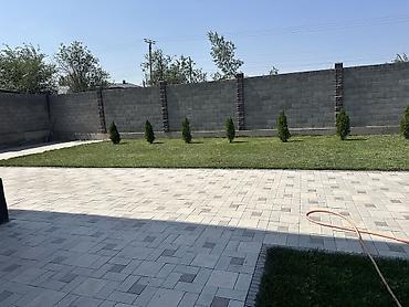 Үйлөр: 4 бөлмө, 200 м², 5 соток, Бишкек, Ак-Өргө ж/м Кыймылсыз мүлк агенттиги — 7