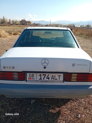 спринтер грузовой 2008: Mercedes-Benz 190: 1990 г., 2 л, Механика, Бензин, Седан