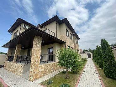 Продажа коттеджей и домов: СРОЧНО Продаю дом в одном из лучших районов города! Киргизия-1, ул — 2