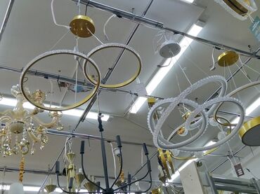 lyusturlar: Çılçıraq, Metal