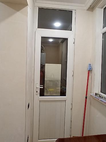 ağ qapı: Plastik (PVC) balkon/qapı sistemi - Ağ rəngli PVC profil - Şüşəli — 1