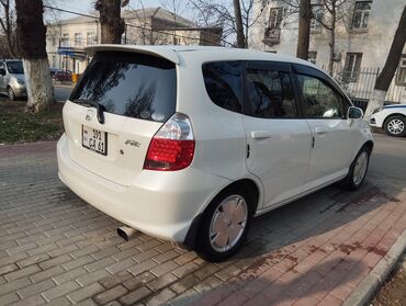 опель зафира б: Honda Fit: 2003 г., 1.3 л, Автомат, Бензин