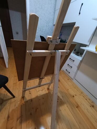 Digər biznes avadanlığı: Molbert və planşet üstünde.Zakazla yıqılır lalafo.az -da Digər biznes avadanlığı: Molbert və planşet üstünde.Zakazla yıqılır