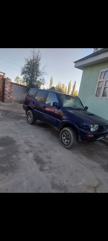 Nissan: Nissan Terrano II: 1997 г., 2.4 л, Механика, Бензин, Внедорожник — 8