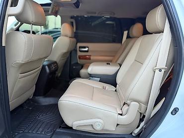 Toyota: Toyota Sequoia: 2019 г., Автомат, Бензин, Внедорожник — 6