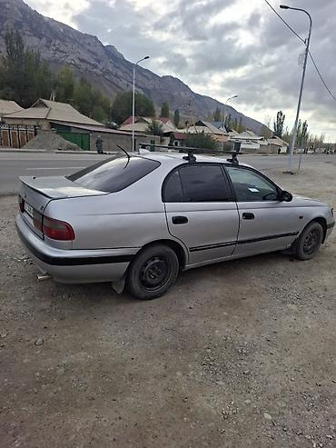 Toyota: Toyota Corolla: 1997 г., 1.6 л, Кол менен иштөөчү, Бензин, Седан — 6