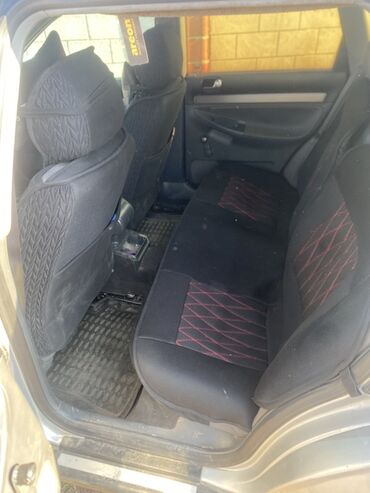 Audi: Audi A4: 1999 г., 1.8 л, Механика, Газ, Универсал — 8