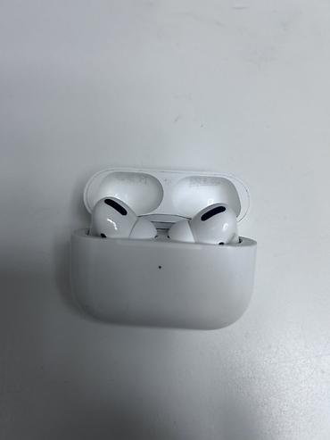 ağ qulaq: Airpods pro 1 ideal veziyyetdedi prablemsizdi anc destekleyir real — 1