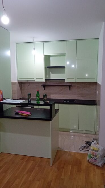 Ostali nameštaj: Nameštaj po meri od punog drveta univera i medijapana farbanog — 24