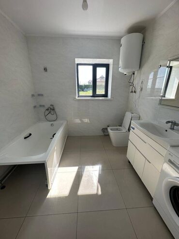 Долгосрочная аренда домов: 200 м², 5 комнат — 10