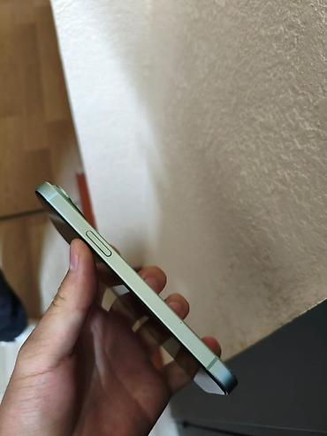 айфон cs: IPhone 15, Б/у, 128 ГБ, Зеленый, Защитное стекло, 81 % — 2