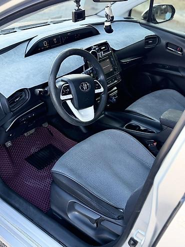 Toyota: Toyota Prius: 2018 г., 1.8 л, Вариатор, Гибрид, Лифтбек — 6