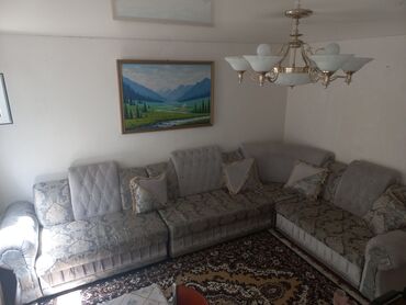 мякая мебель: Угловой диван, цвет - Серый, Б/у
