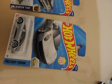 Digər kolleksiyalar: Deyerinden ucuza model! Bagli veziyyetdedi ve ustunde ciziq bele