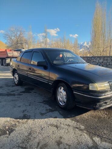 Opel: Opel Vectra: 1994 г., 1.6 л, Механика, Бензин, Седан — 8