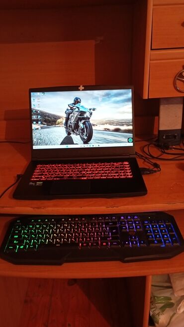 hard disk qiymetleri: Intel Core i5, 16 GB, 15.6 "