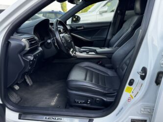 Lexus: Lexus IS: 2017 г., 2 л, Типтроник, Бензин, Седан — 8