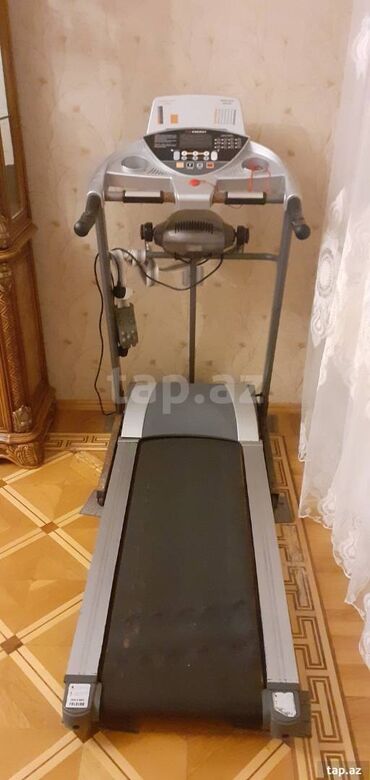 mal bazarinda qiymetler: Orginal alman trenajorlaridir munasib qiymetlerle . Burda yazilan