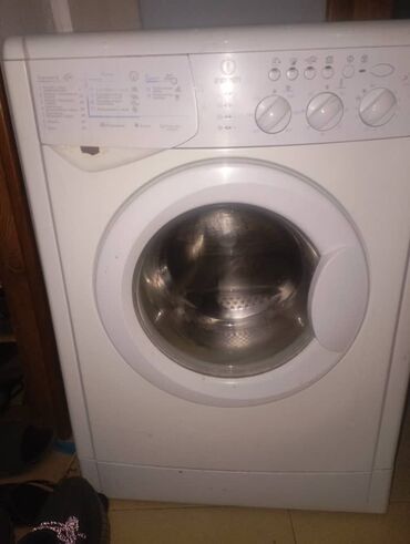 стиральная машина с раковиной: Стиральная машина Indesit, Б/у, Автомат, До 5 кг, Компактная