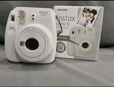 Fotokameralar: Instax mini9
Sadece 2-3 defe islenib.
Teze kimidir