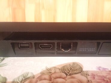 PS4 (Sony Playstation 4): Ps4 slim 500gb yaddaş ezik,çızıq,çattaq yoxdur orginal pult qutudan