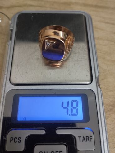 обручальное кольцо: Продаю мужскую печатку 585 проба. Размер 21