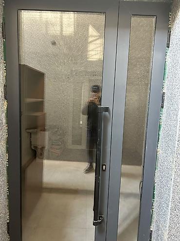 аренда магзин: : 28 м², В жилом комплексе, С ремонтом, Первая линия — 9