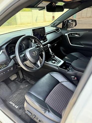 byd d1: Toyota RAV4: 2021 г., 2.5 л, Вариатор, Гибрид, Кроссовер — 8