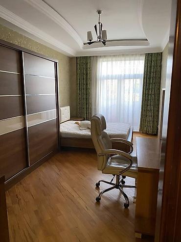 elite: 3 otaqlı, Yeni tikili, m. 8 Noyabr, 125 kv. m — 2