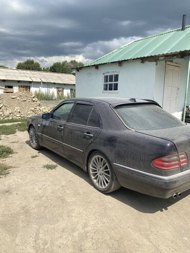 корейские автомашины: Mercedes-Benz AMG GT: 1998 г., 3.2 л, Автоматические, Бензин, Седан