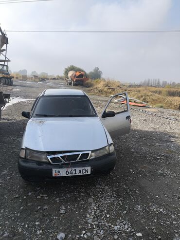 Daewoo: Daewoo Nexia: 2003 г., 1.6 л, Бензин, Седан