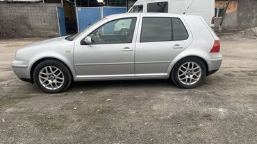 Volkswagen: Volkswagen Golf V: 2003 г., 1.6 л, Механика, Бензин, Хэтчбэк