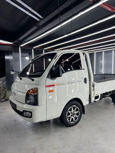 Hyundai: Hyundai Porter: 2018 г., 2.7 л, Автомат, Дизель, Седан
