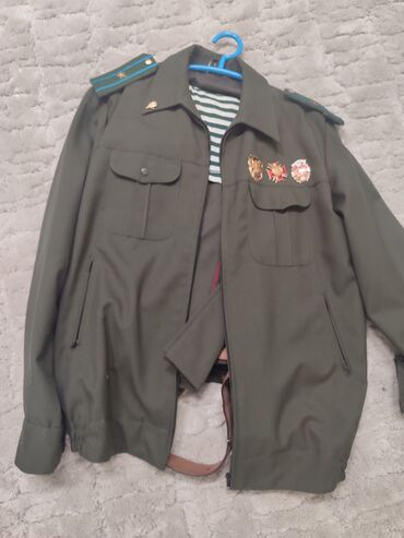 военные формы на прокат: Военная полевая куртка/китель, новая Размер 52-54 защитного цвета с