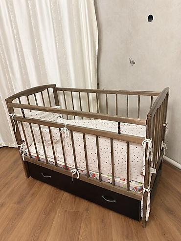 4 mom: Продаётся детская кроватка-маятник 🤎 Продаю красивую детскую — 1