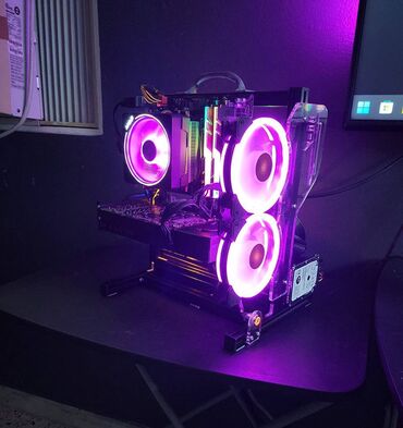 havalandırma sistemi: 💥 Open Air Keys Black — 110AZN 💥 🖥️ Bu, open-frame (açıq çərçivə)