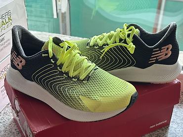 Оригинальные мужские кроссовки New Balance для бега (модель MFCPRCS)