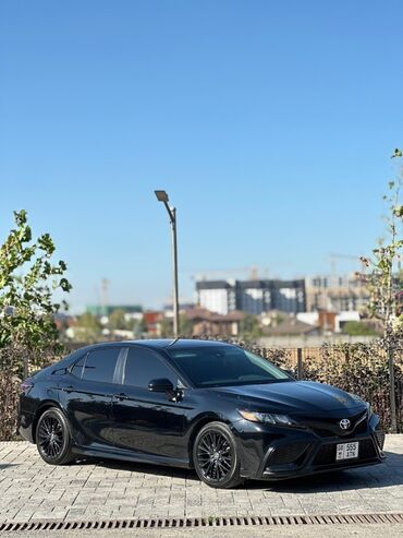 Toyota: Toyota Camry: 2021 г., 2.5 л, Автомат, Бензин, Седан