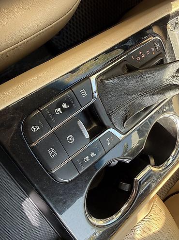 автомобиль лада: Kia Carnival: 2018 г., 2.2 л, Автомат, Дизель, Минивэн — 8