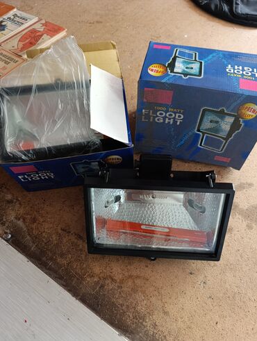 Прожекторы: Прожектор галогенный Flood Light, 1000 W - Мощность: 1000 Вт